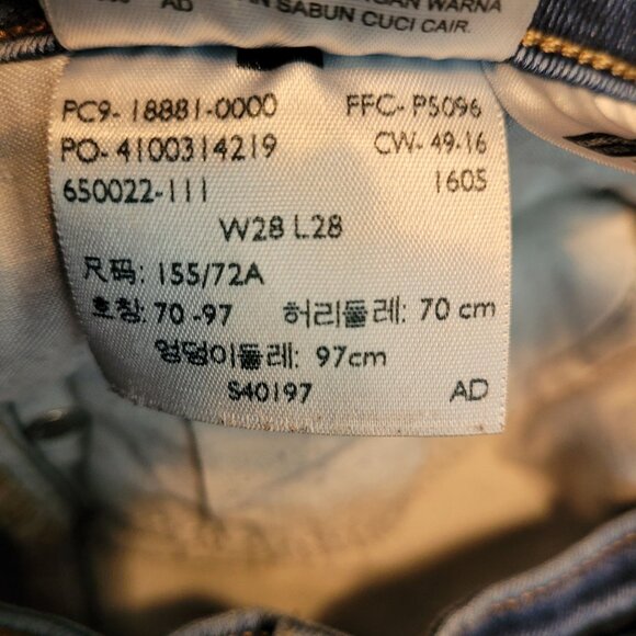 Levi's Jeans Size 28 Low Rise 711 Skinny Medium Light Wash Stretch Denim Western - Picture 7 of 13